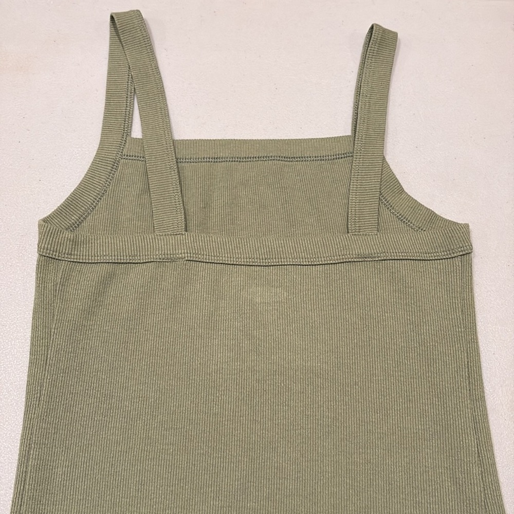 Old Navy slim fit tank tops (2) - Picture 7 of 10